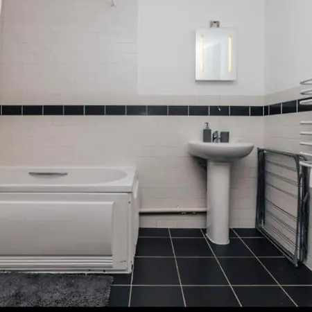 Sl Luxury 2 Bed Broad St * Birmingham