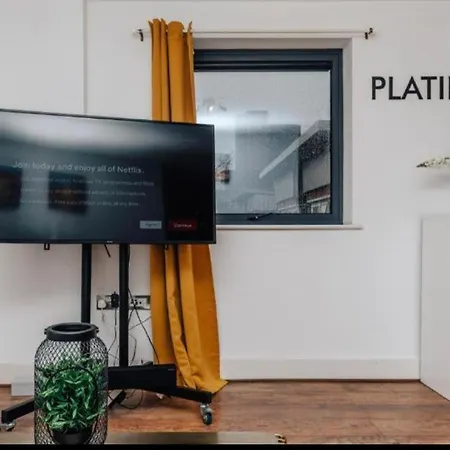 Sl Luxury 2 Bed Broad St Birmingham